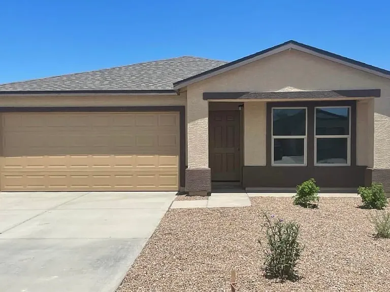 251 S Picacho Heights Rd — Photo 1