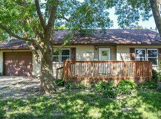 2212 10th St, Nevada, IA 50201