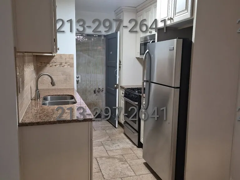 143 1/2 S Hoover St — Photo 5