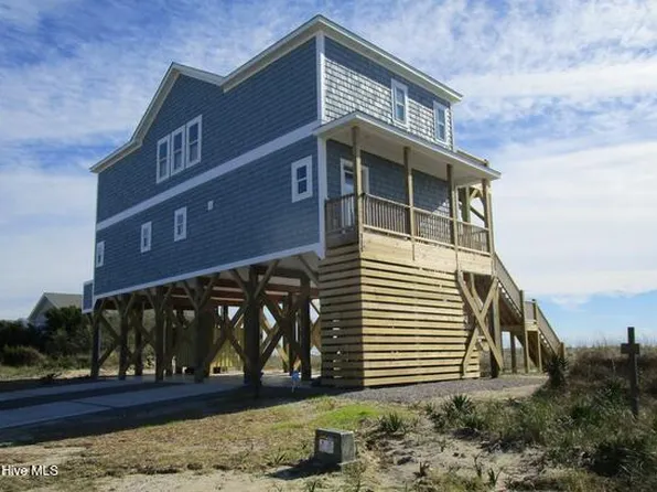 917 E Beach Drive, Oak Island, NC 28465