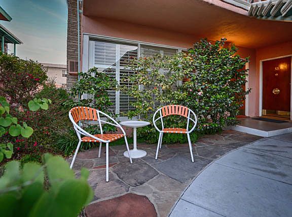2nd image of 1000 San Pasqual St APT 40