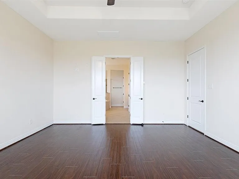 7742 Candlelight Park Ln — Photo 10