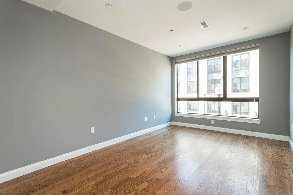 2 bed, 2.0 bath, 1065 sqft, $4,650 — Photo 4