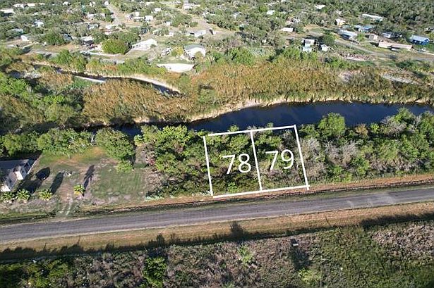1st image of 479 Saint Charles Loop W