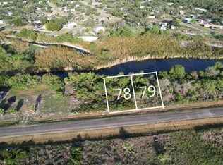 479 Saint Charles Loop W, Rockport, TX 78382