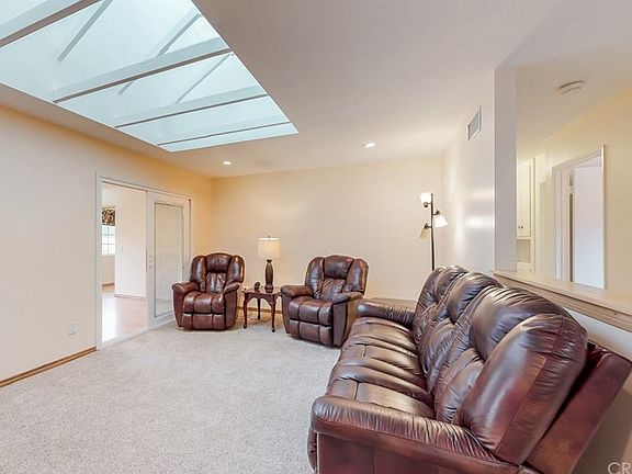 3rd image of 20251 Lakemore Dr