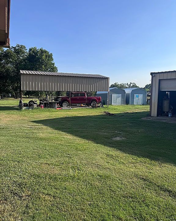 1st image of 320 Waco St