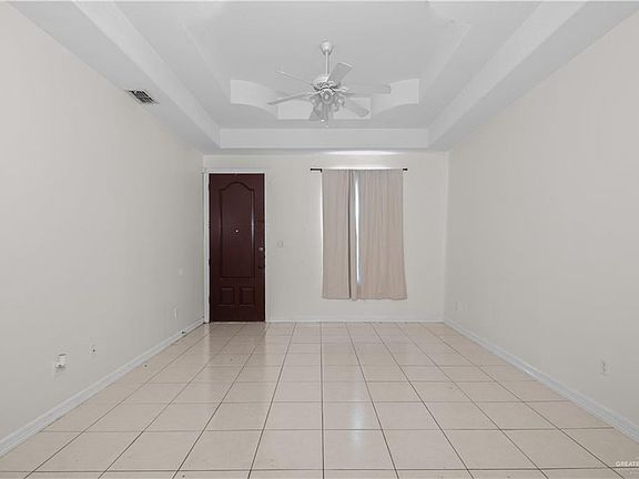 5th image of 3036 Scotland Dr