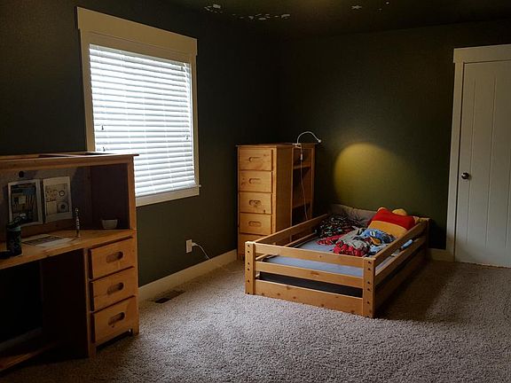 One of the kids rooms