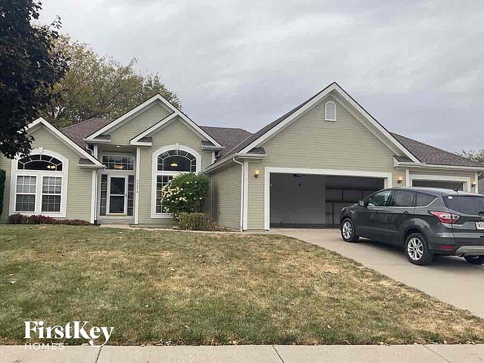 1st image of 13370 Sycamore Dr