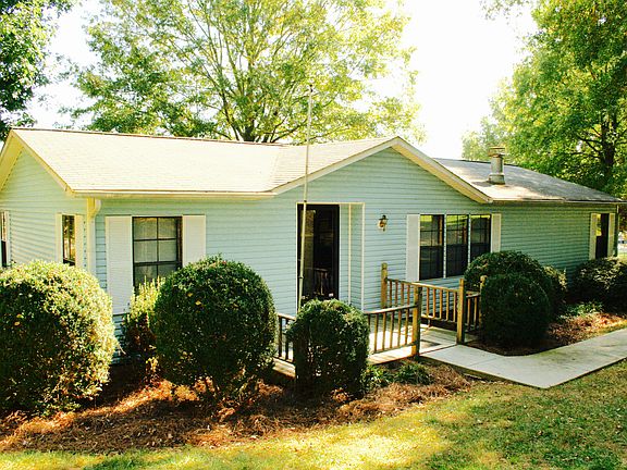 Great home on lakefront