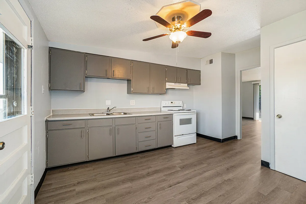 Building Photo - 17307 E Susquehanna Dr #19