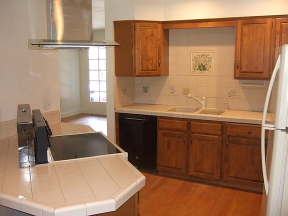 2nd image of 3820 Jo Ann Dr