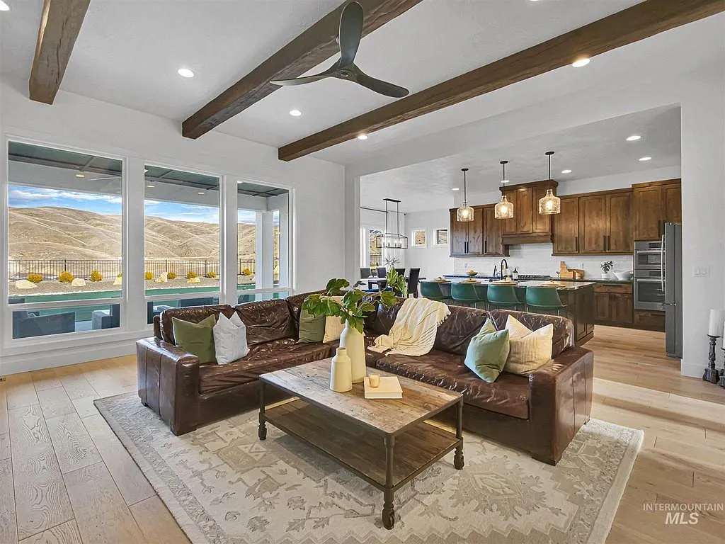 5298 W Parkridge Dr — Photo 3