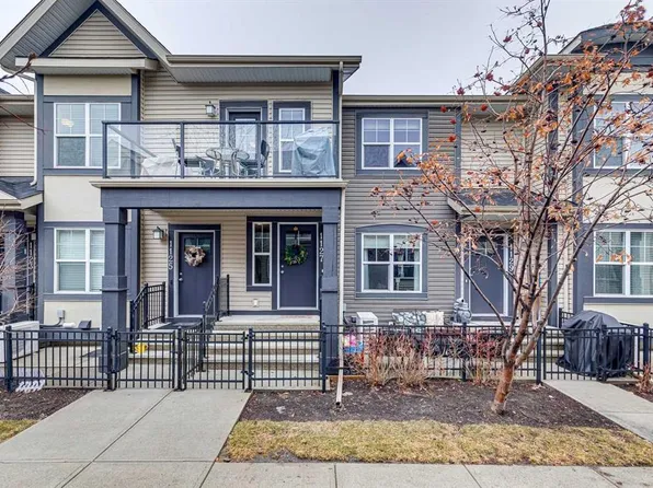1127 SW McKenzie Towne Row SE, Calgary, AB T2Z 1E1