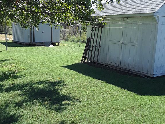 2nd image of 2816 NW 23rd St