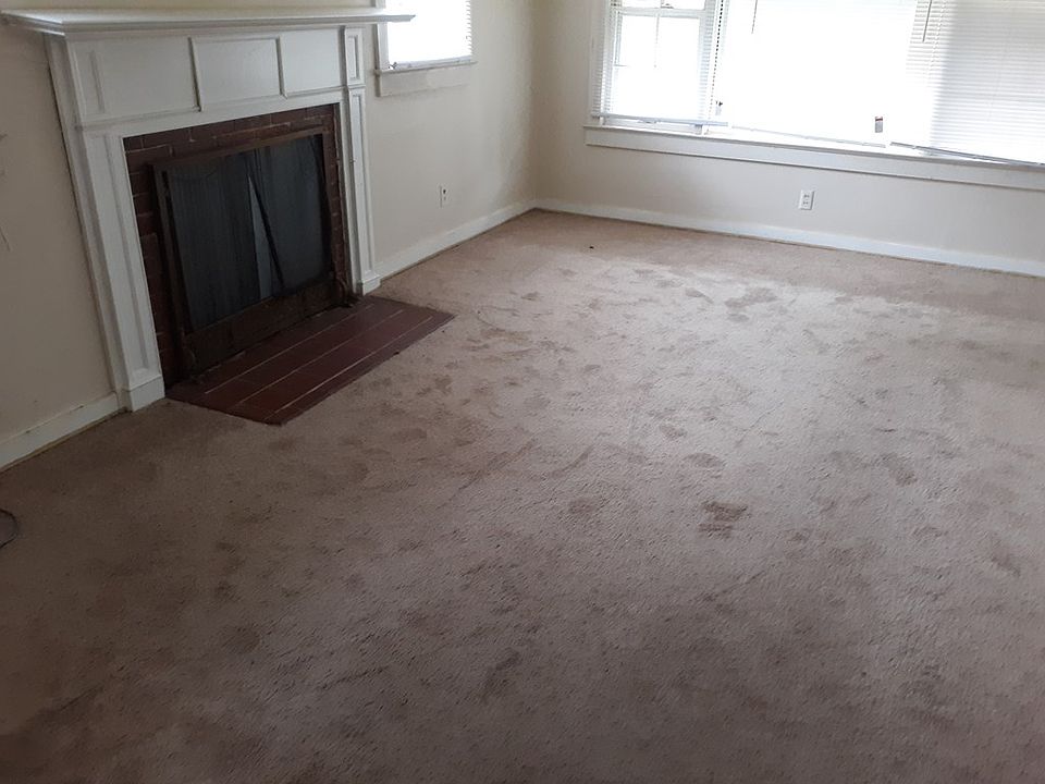2nd image of 627 Campbell St