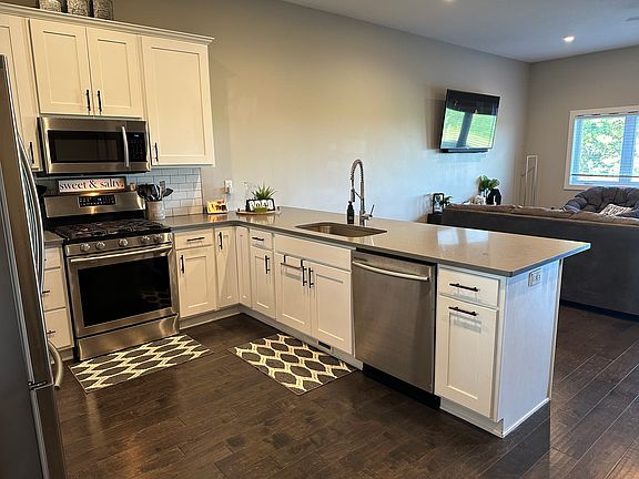 Kitchen all stainless steel appliance, pull out garbage drawer, garbage disposal