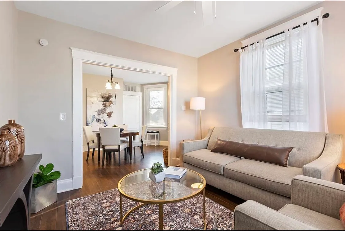 3 bed, 1500 sqft, $2,100 — Photo 2