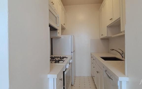 4th image of 55 Hermann St APT 502