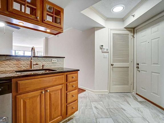 5th image of 795 Hammond Dr APT 407