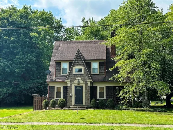 649 W Broad St, Newton Falls, OH 44444