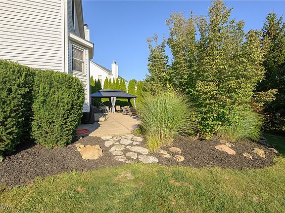 5th image of 878 Longbrook Dr