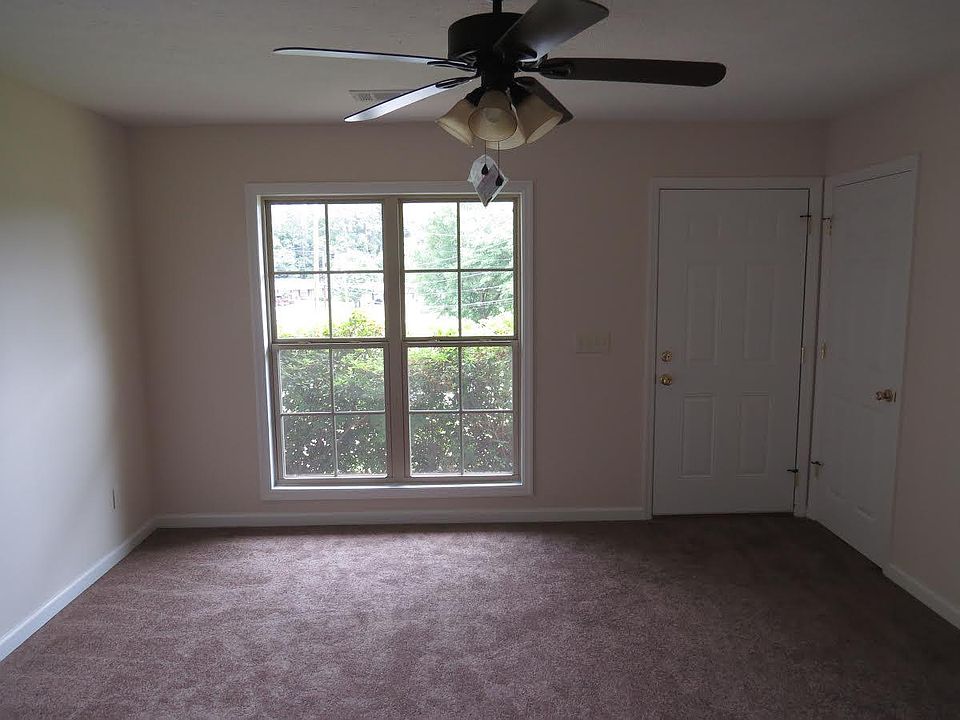 2nd image of 3 Bigby Ct