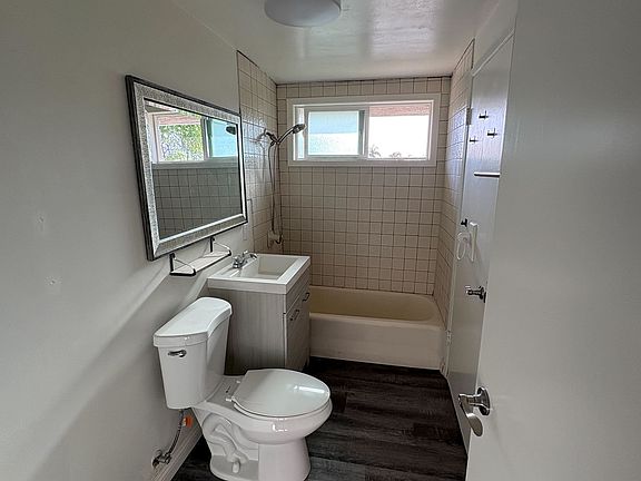 5th image of 1321 N Citrus Ave #2