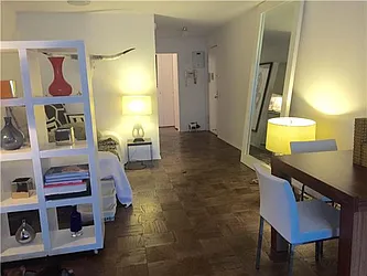 Rented by R New York