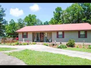124 Gary Dr NW, Charleston, TN 37310