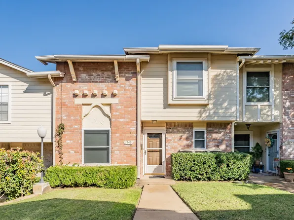 1945 Shorewood Dr, Grapevine, TX 76051
