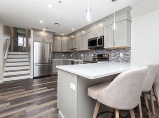 Cherry Hill Condominiums, Beverly, MA 01915