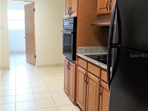 3rd image of 8303 Hilton Way
