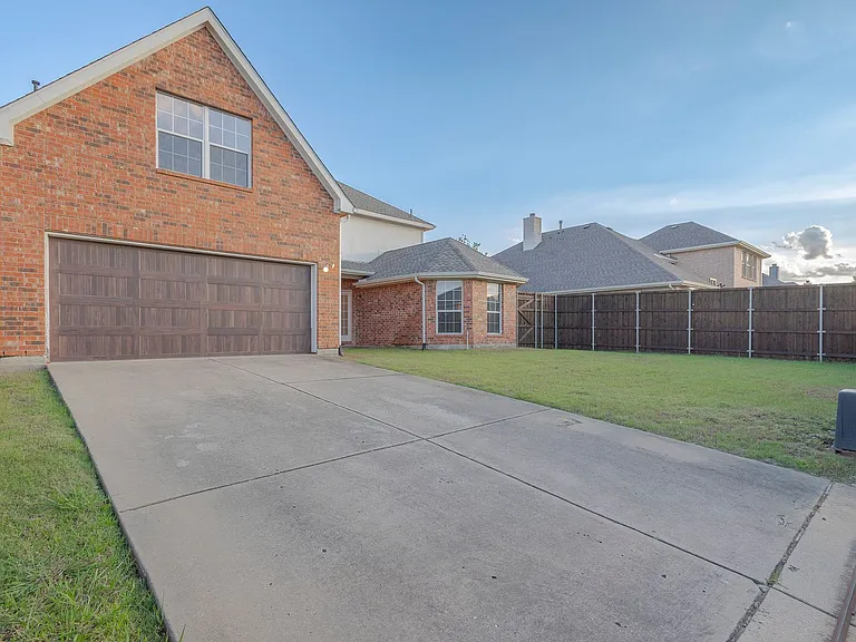 1200 Talley Ln — Photo 33