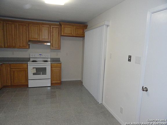4th image of 6739 Pleasant Oak Dr