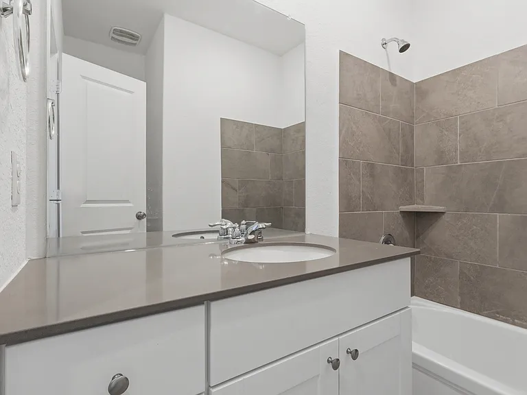 12914 Rosemary Cv — Photo 6
