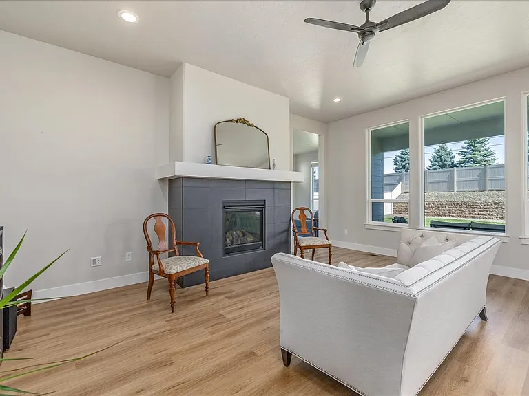 5562 S Zaivcla Ave — Photo 31