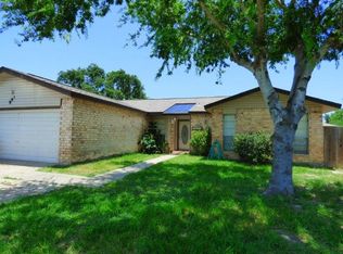 901 Red Bishop Cir, Corpus Christi, TX 78418