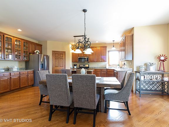 4th image of 8669 Scheer Dr