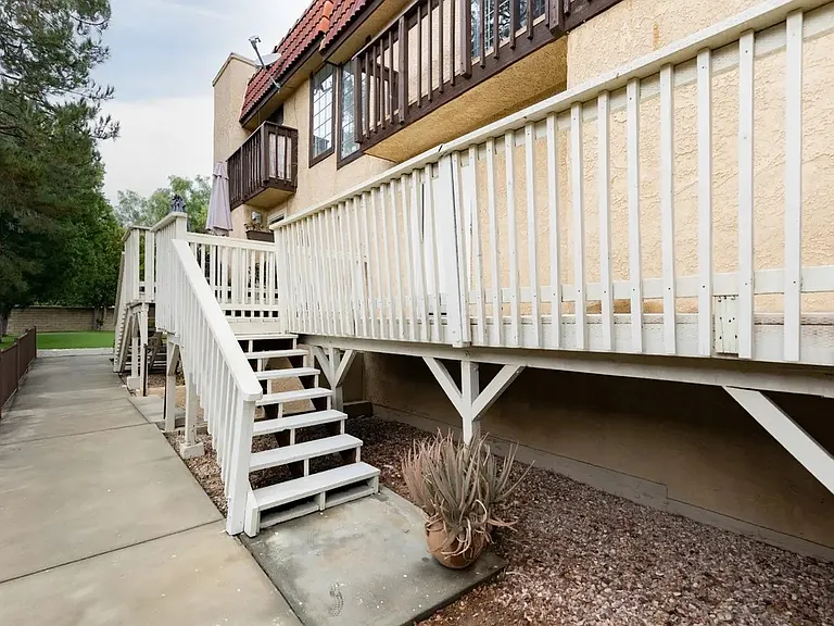 sample of stairs to unit. units vary