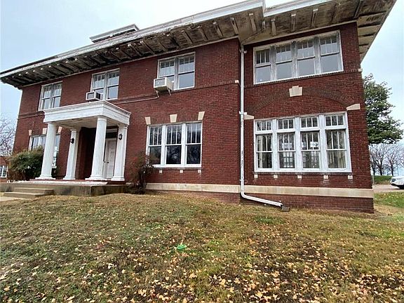 3rd image of 603 N Henderson Ave