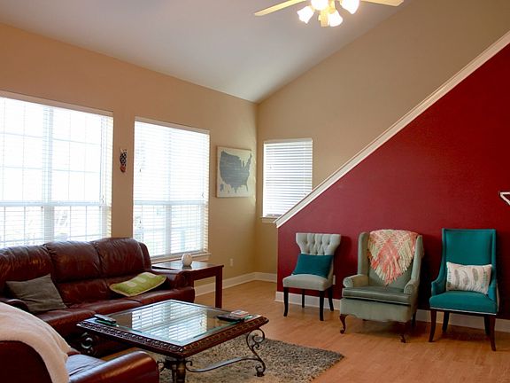 4th image of 801 Luther St W Unit 1404
