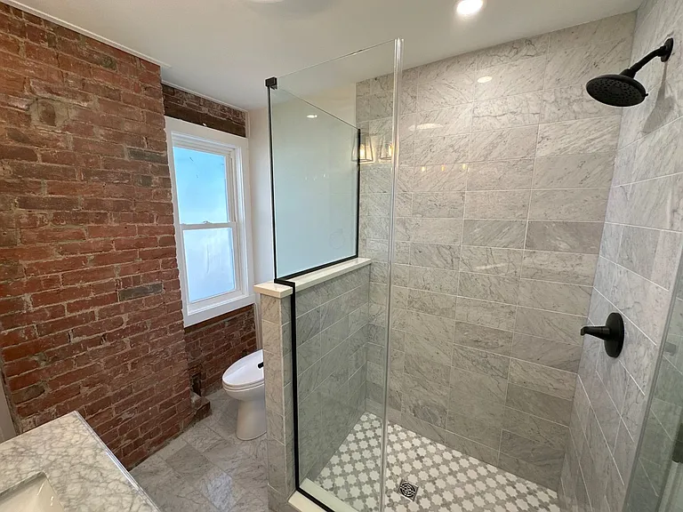 Dennison Ave 866-868 CR — Photo 14