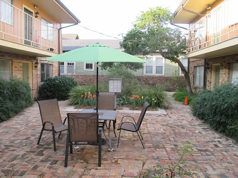 555 Spanish Town Rd #11 — Photo 2