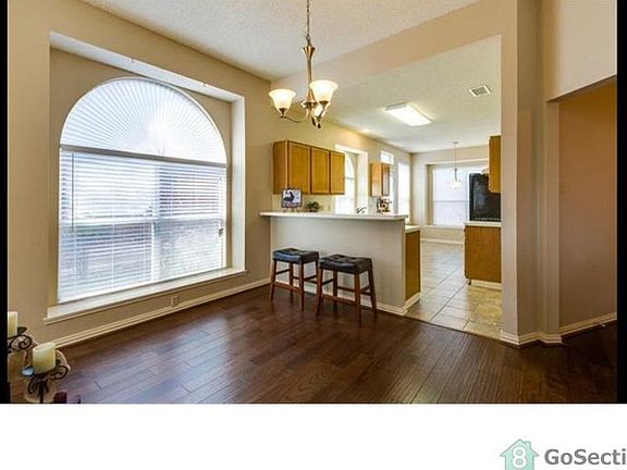 3rd image of 6918 Conestoga Dr