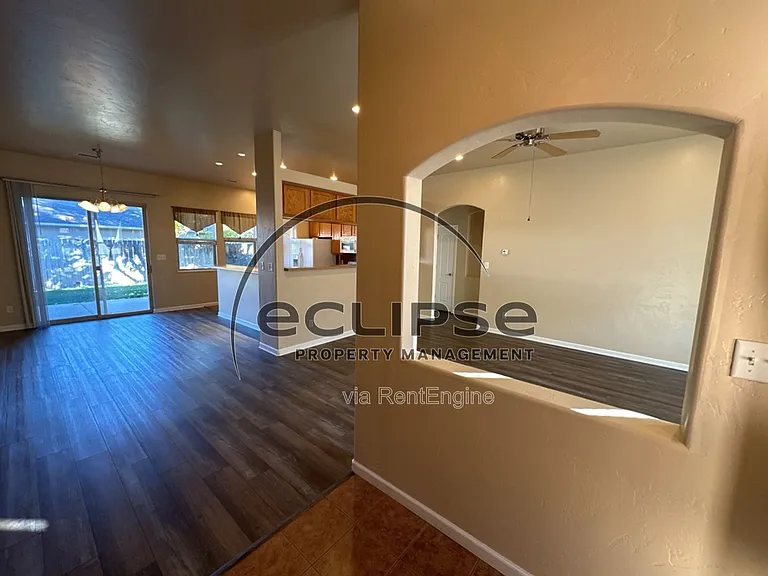2508 Pierce Ave — Photo 10
