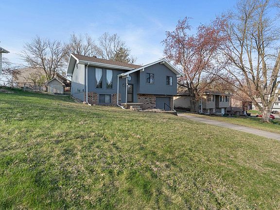 3rd image of 13615 Birchwood Ave