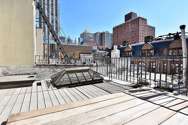 Rented by Balass Ralph, LREB | media 9