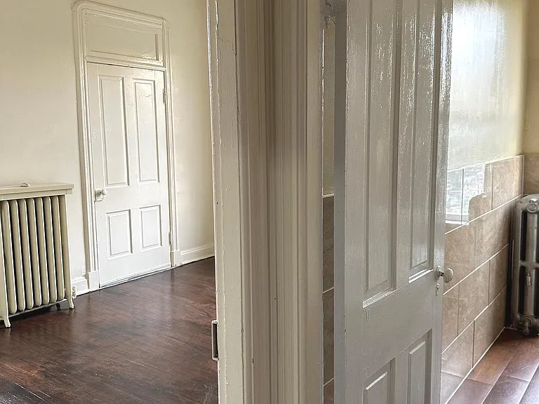 414 S Potomac St — Photo 25